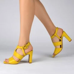 Journee Signature BECKIE