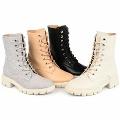 Journee Collection MADELYNN Booties