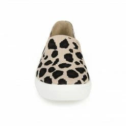 Buy โญ Journee Collection Flats PHILA ๐ฏ 18 Journee Collection Flats PHILA