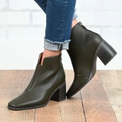 Journee Collection Booties RENLEY