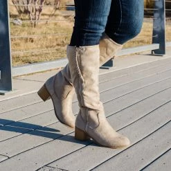 Journee Collection Boots SANORA MEDIUM CALF