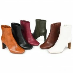 Journee Collection Booties SARLA