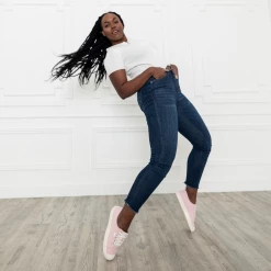 Journee Collection MEESH STANDARD WIDTH Sneakers