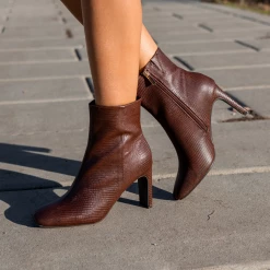 Journee Collection Booties SARLA