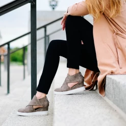 Journee Collection SEENA