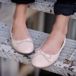 Journee Collection VIKA Flats