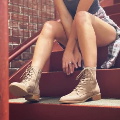 Journee Collection VIENNA Booties