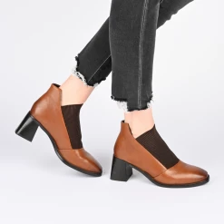 Journee Signature Booties STYLLA