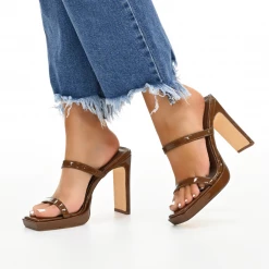 Journee Collection Heels NAIVEE