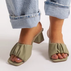 Journee Collection Heels BRIARR