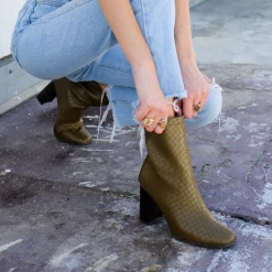 Journee Collection BRIELLE Booties