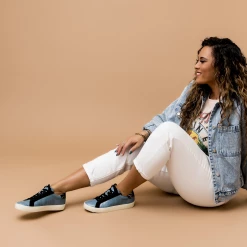 Journee Collection Sneakers CAMILA WIDE WIDTH