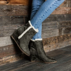 Journee Collection NONIE Booties