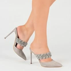 Journee Collection Heels HAZZL