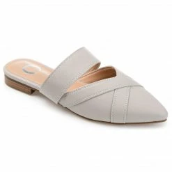 Journee Collection STASI Flats