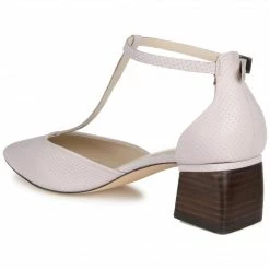 Journee Signature Heels CAMEELA