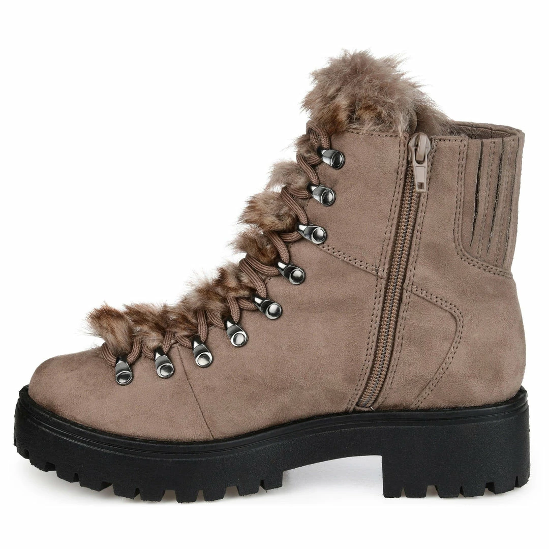 Flash Sale ⌛ Journee Collection Booties TRAIL 🎁 4 Journee Collection Booties TRAIL