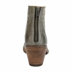 Journee Signature ULIMA Booties